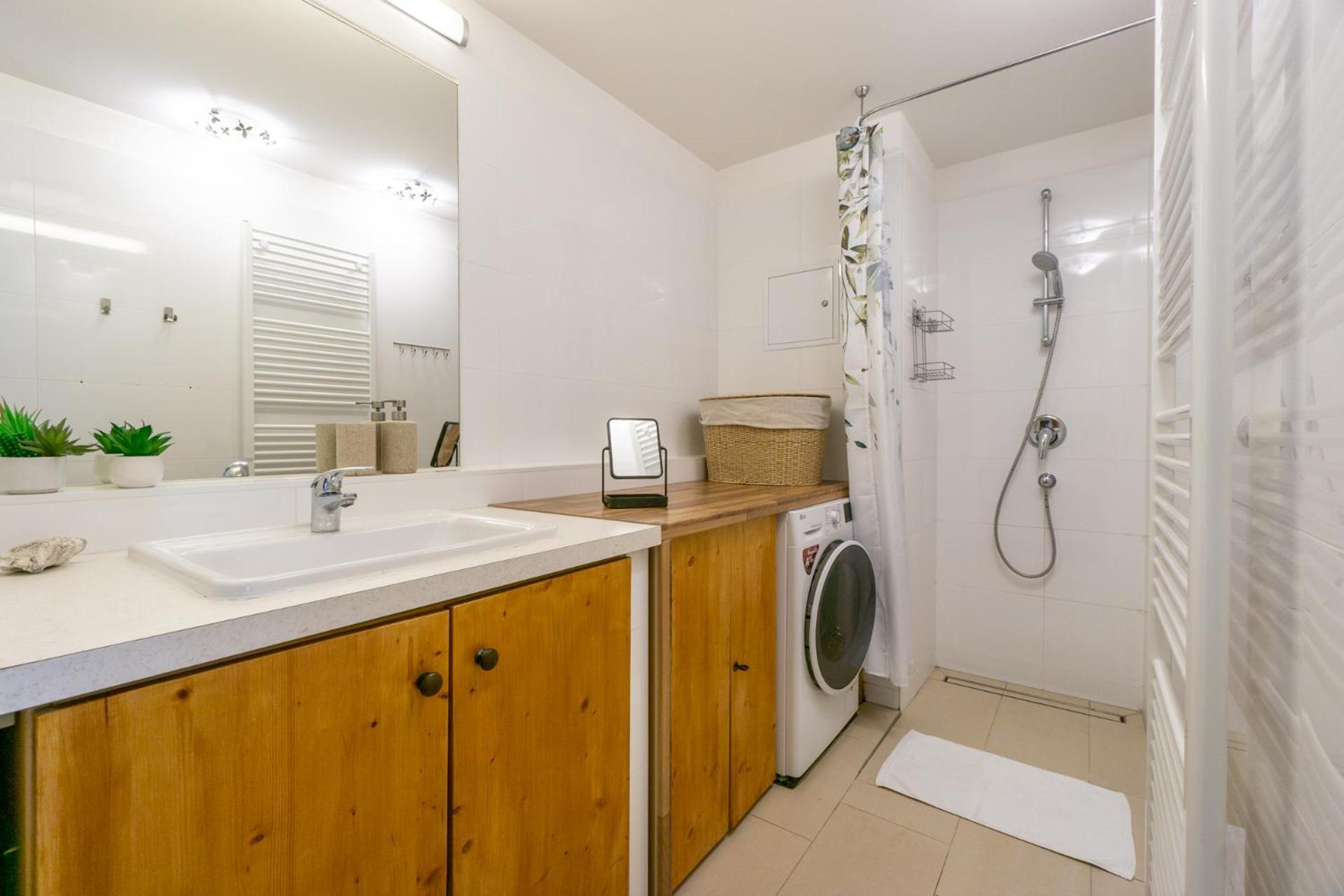 Apartment With Garden Close To Stadthalle, Westbahnhof Wiedeń Zewnętrze zdjęcie